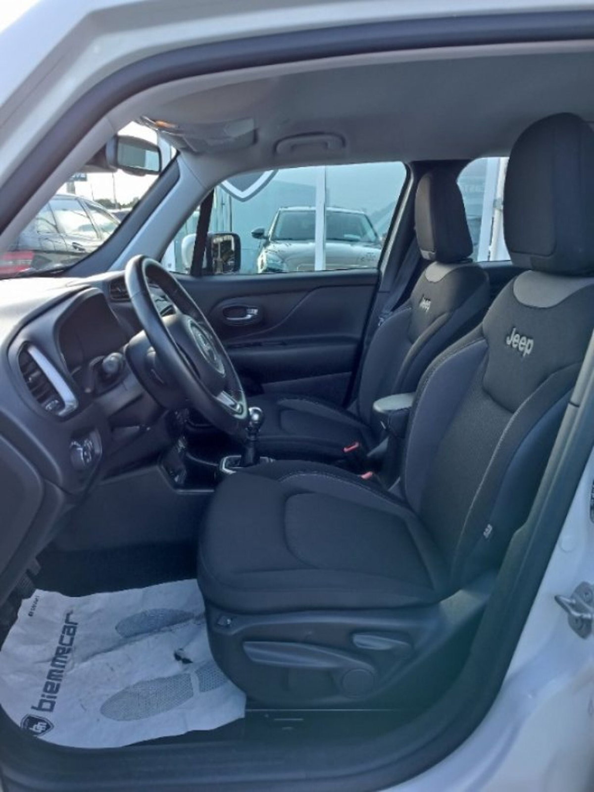 Jeep Renegade 1.0 T3 Limited (13)