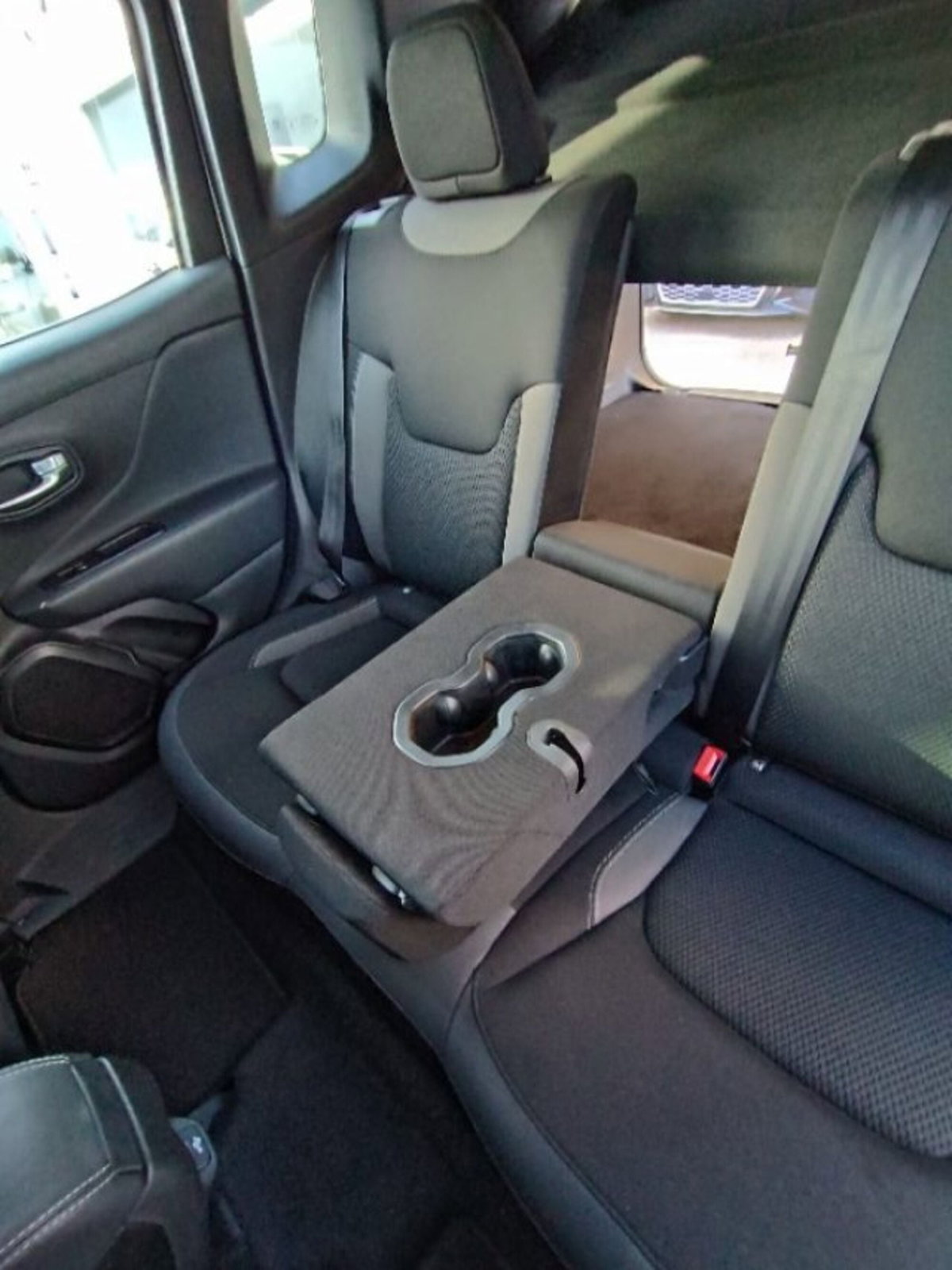 Jeep Renegade 1.0 T3 Limited (17)