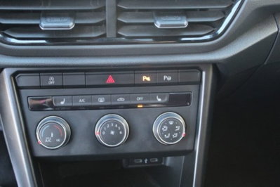 Volkswagen T-Roc 1.0 TSI Life (14)
