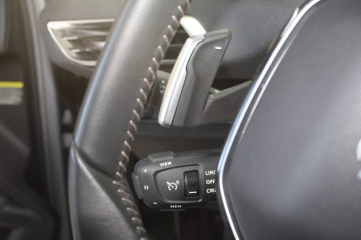 Peugeot 3008 BlueHDi 130 S&S EAT8 Allure Pack (17)