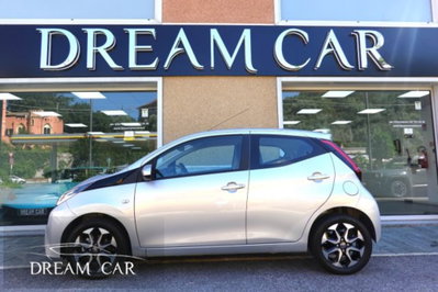 Toyota Aygo 1.0 VVT-i 72 CV 5 porte x-play (2)
