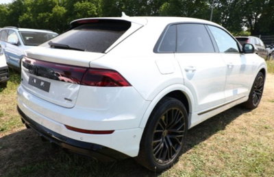 Audi Q8 3.0 tfsi e S line edition quattro 394cv tiptronic (2)