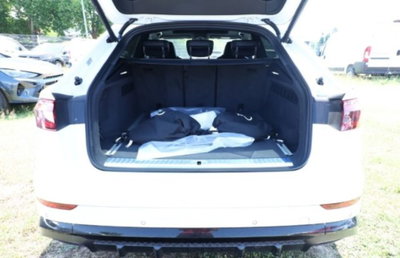 Audi Q8 3.0 tfsi e S line edition quattro 394cv tiptronic (5)