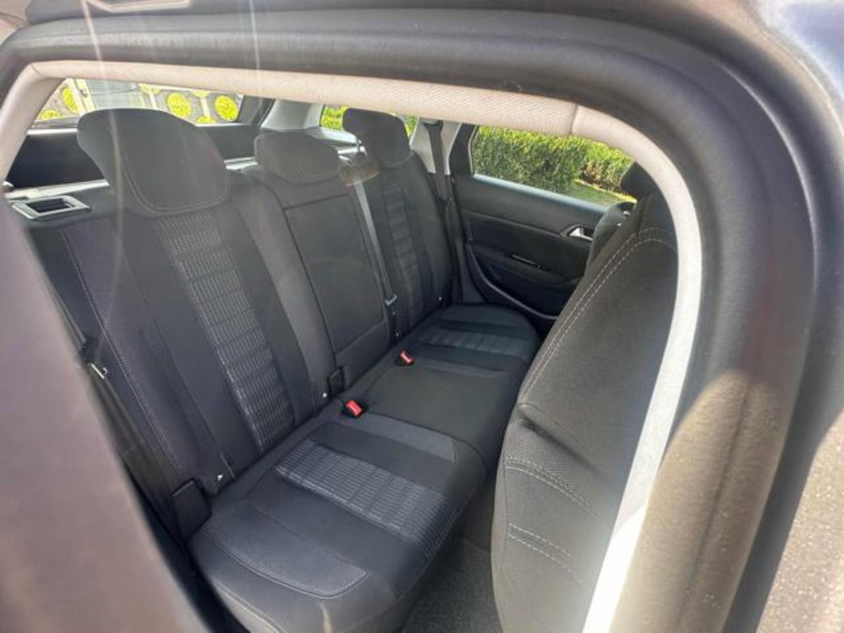 Peugeot 308 SW BlueHDi 150 S&S Business (10)