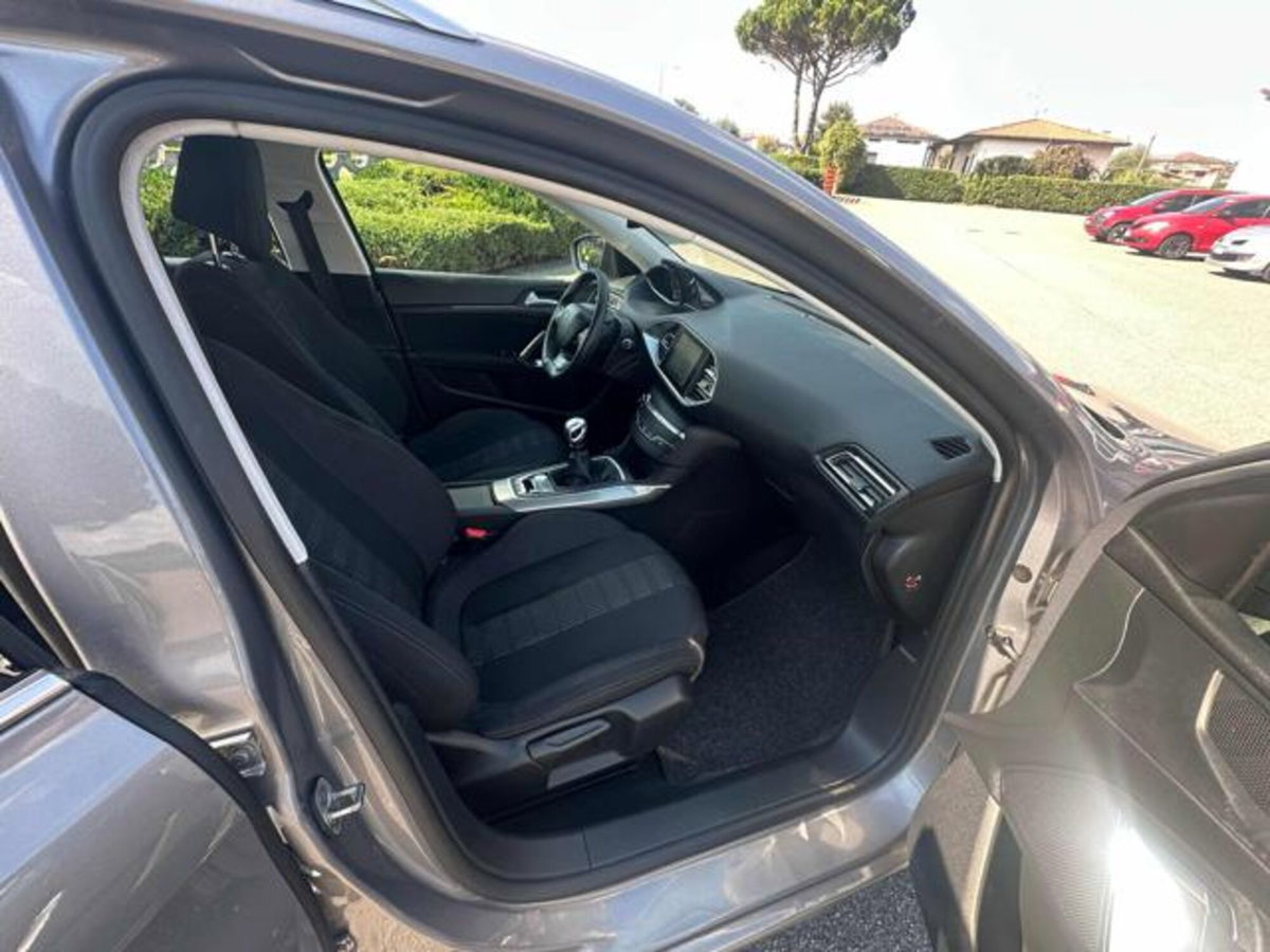 Peugeot 308 SW BlueHDi 150 S&S Business (12)
