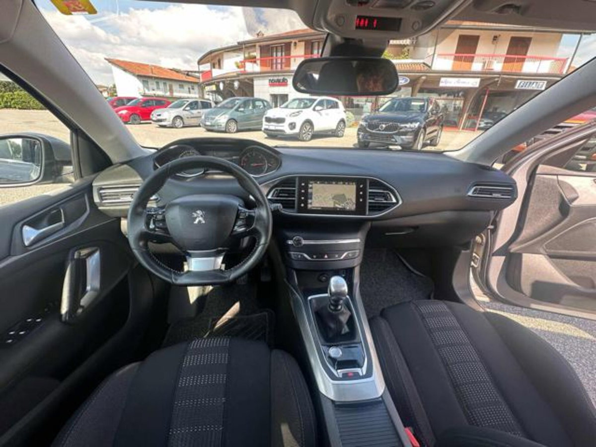 Peugeot 308 SW BlueHDi 150 S&S Business (14)