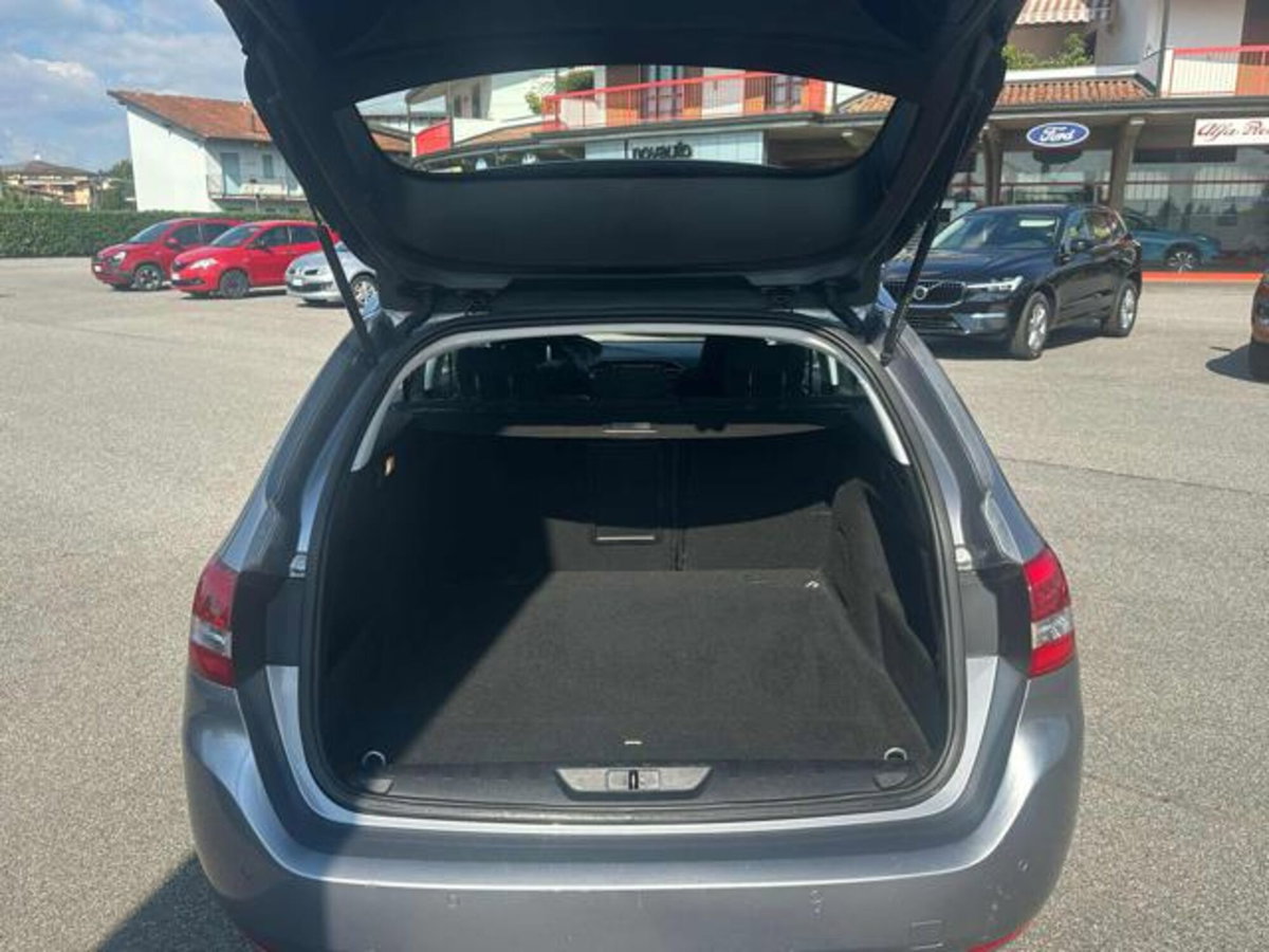 Peugeot 308 SW BlueHDi 150 S&S Business (9)