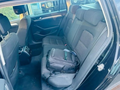 Volkswagen Passat Variant 1.6 TDI Business BlueMotion Technology (15)