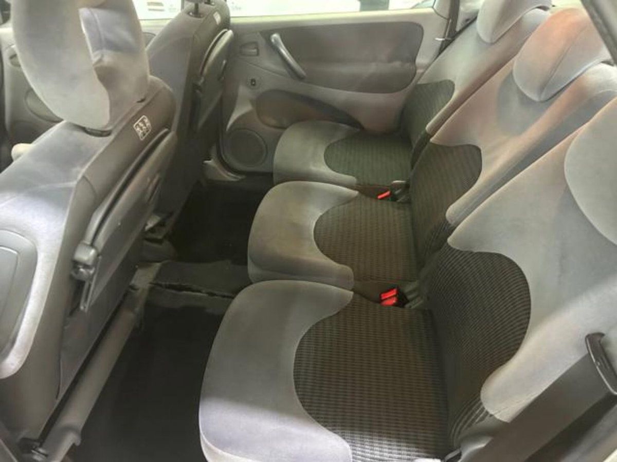 Citroen Xsara Picasso 1.6 16V Elegance Bi Energy G (13)