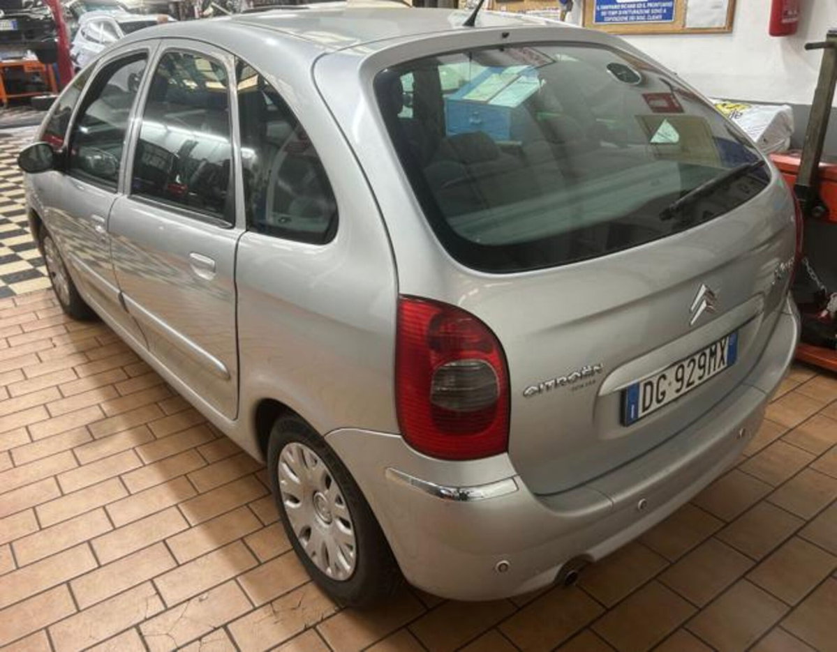Citroen Xsara Picasso 1.6 16V Elegance Bi Energy G (4)
