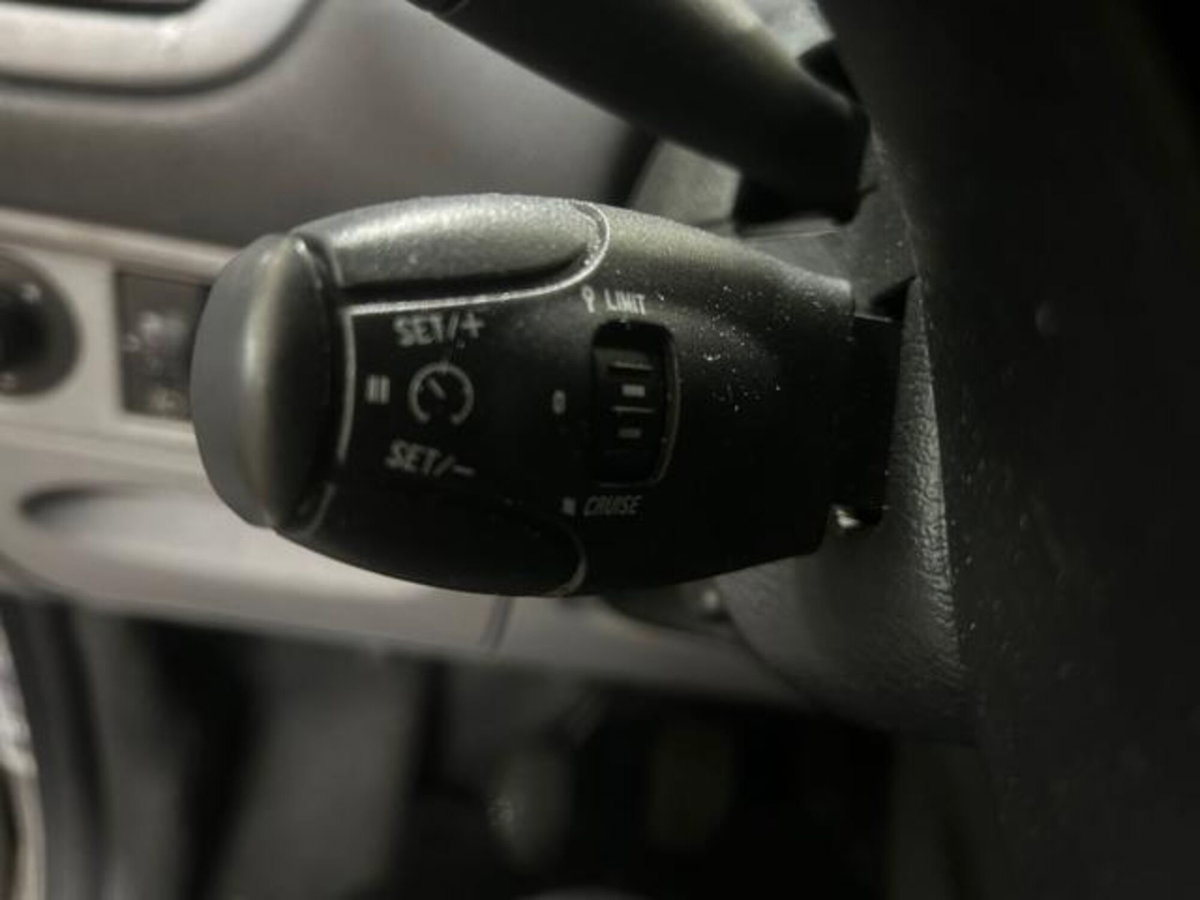 Citroen Xsara Picasso 1.6 16V Elegance Bi Energy G (9)