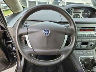 Lancia Musa 1.3 Mjt 95 CV 5th Avenue (12)