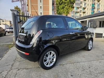 Lancia Ypsilon 1.3 MJT 75 CV Diva (4)