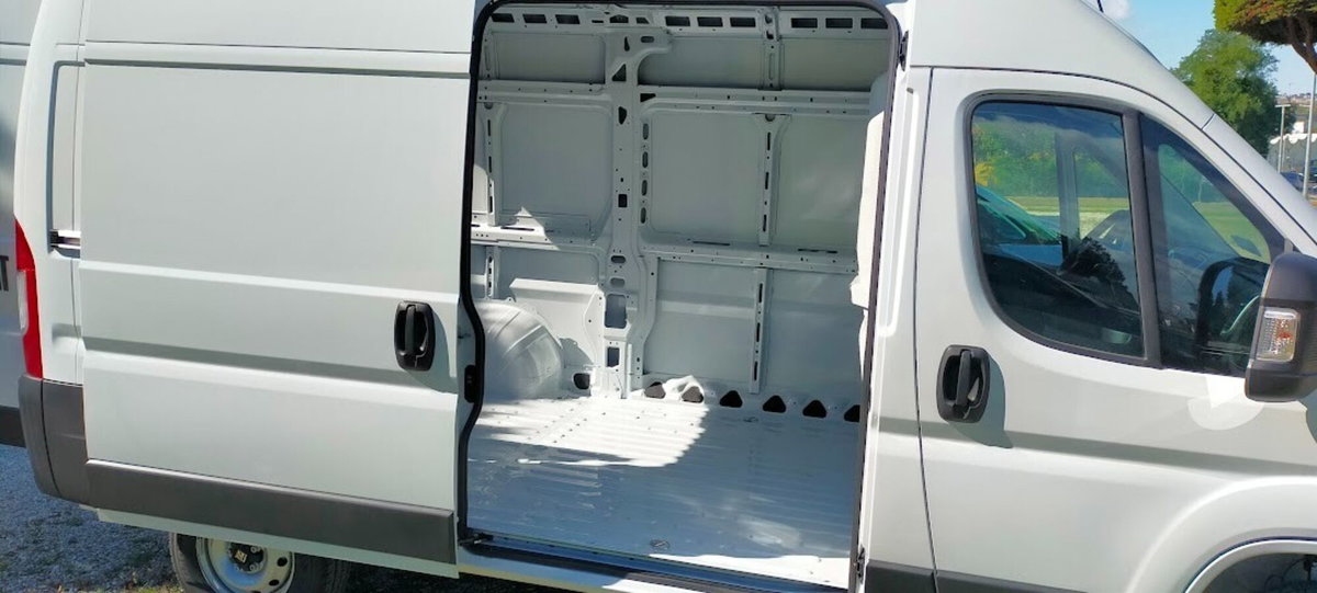 Fiat Ducato Furgone 35 2.2 Mjt 140CV AT9 PM-TM Maxi (10)