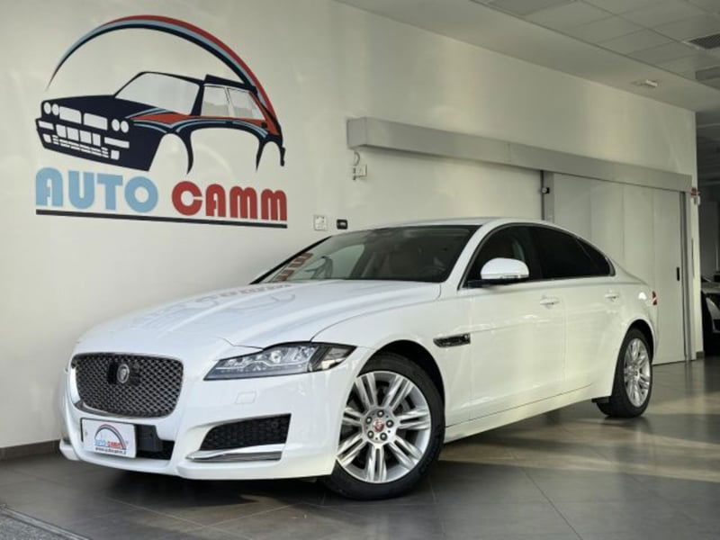 Jaguar XF 2.0 D 180 CV aut. Portfolio