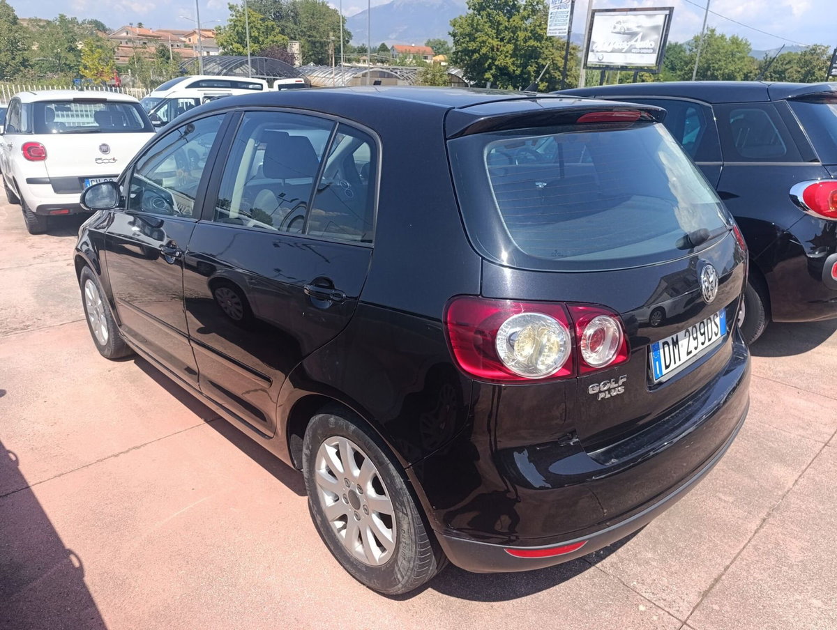 Volkswagen Golf Plus 1.9 TDI DPF Comfort. BlueMot. (2)