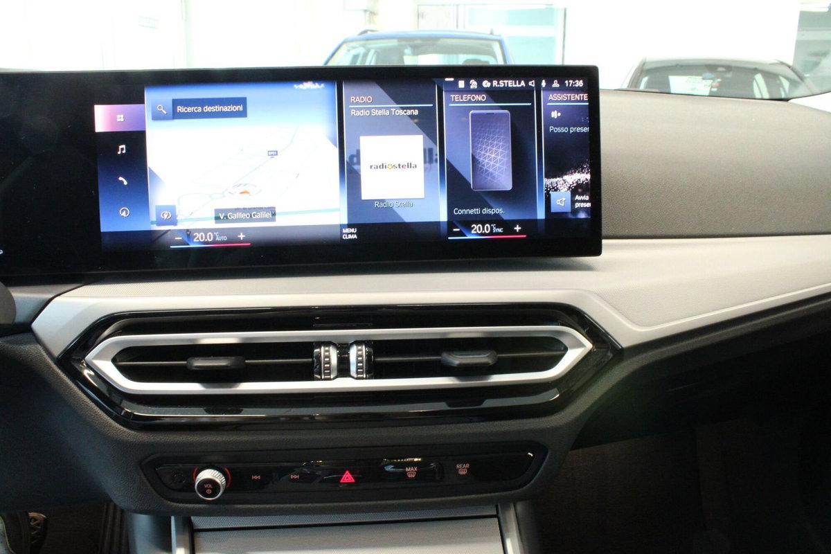 BMW Serie 3 Touring 318d 48V  Business Advantage (11)