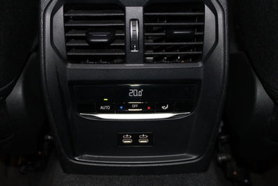BMW Serie 3 Touring 318d 48V  Business Advantage (13)