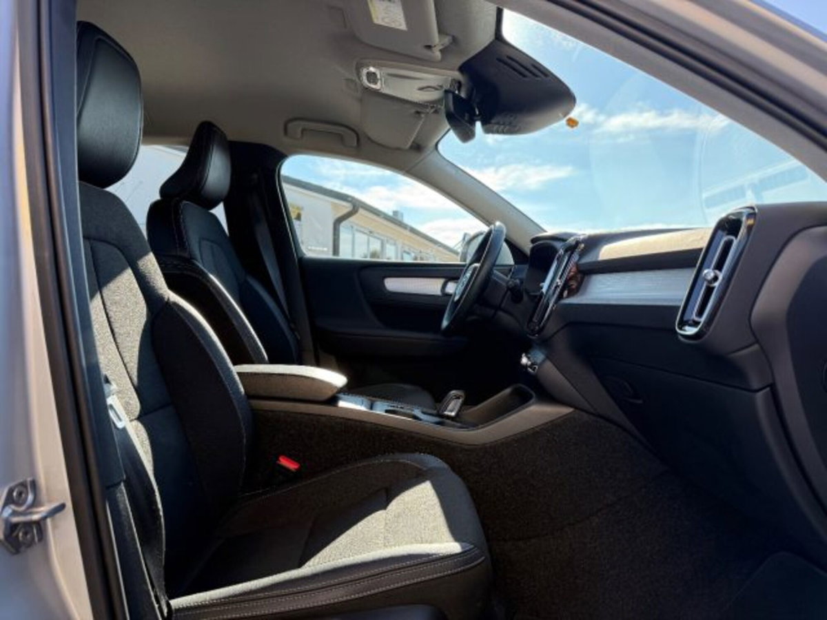 Volvo XC40 D3 AWD Geartronic Momentum (11)