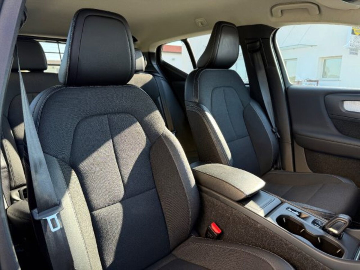Volvo XC40 D3 AWD Geartronic Momentum (12)