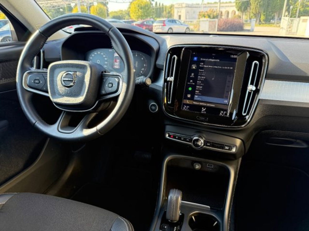 Volvo XC40 D3 AWD Geartronic Momentum (14)