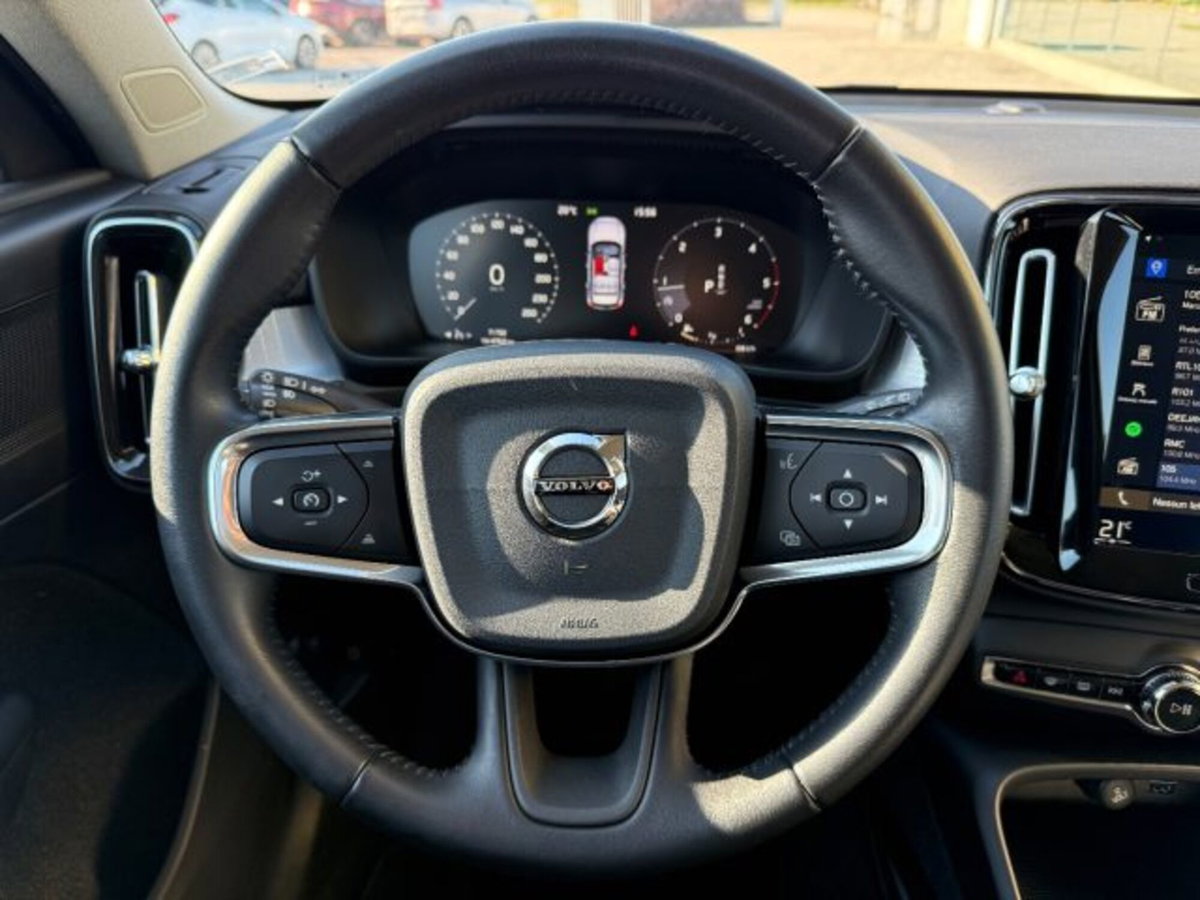 Volvo XC40 D3 AWD Geartronic Momentum (15)