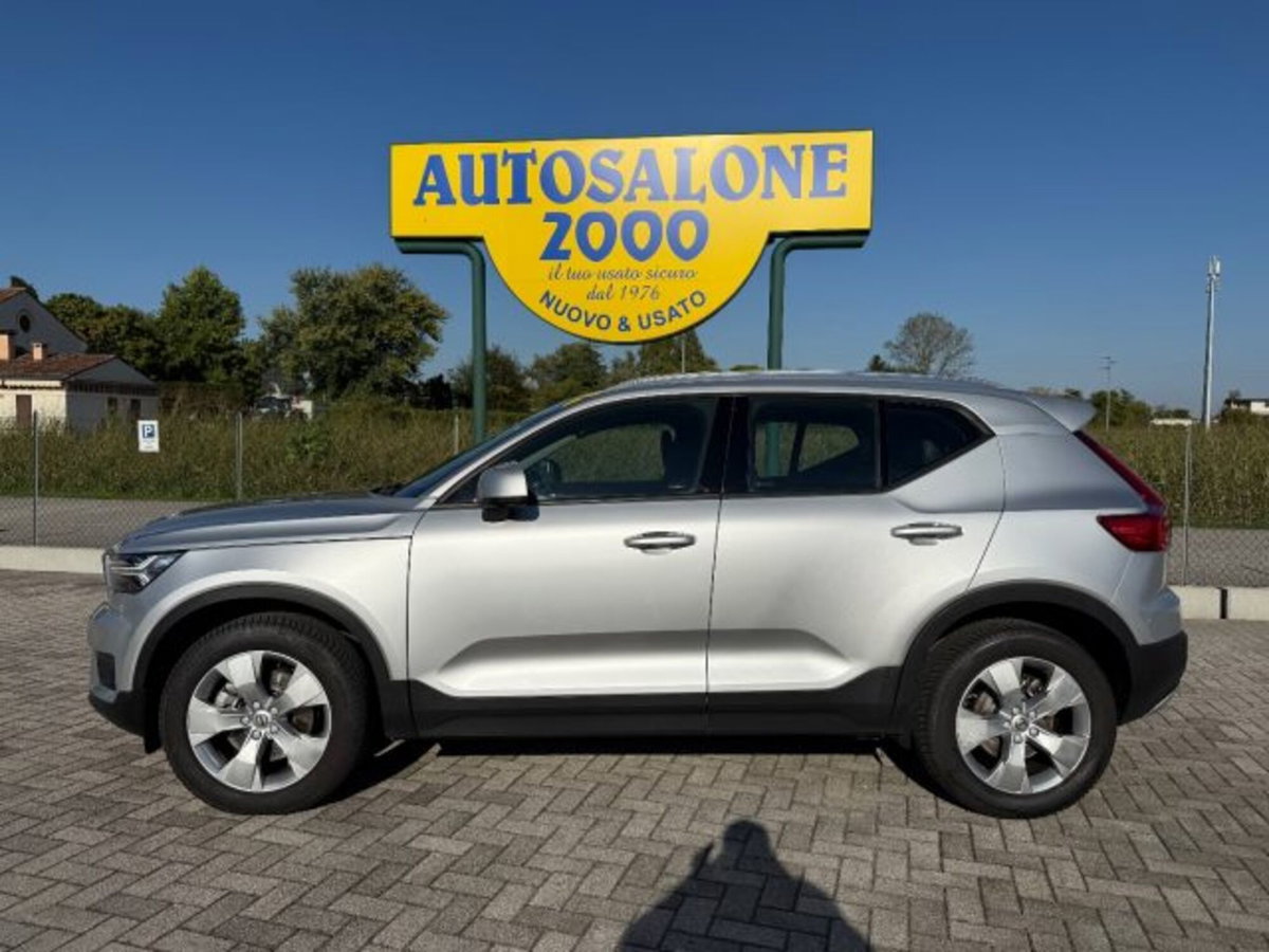 Volvo XC40 D3 AWD Geartronic Momentum (3)