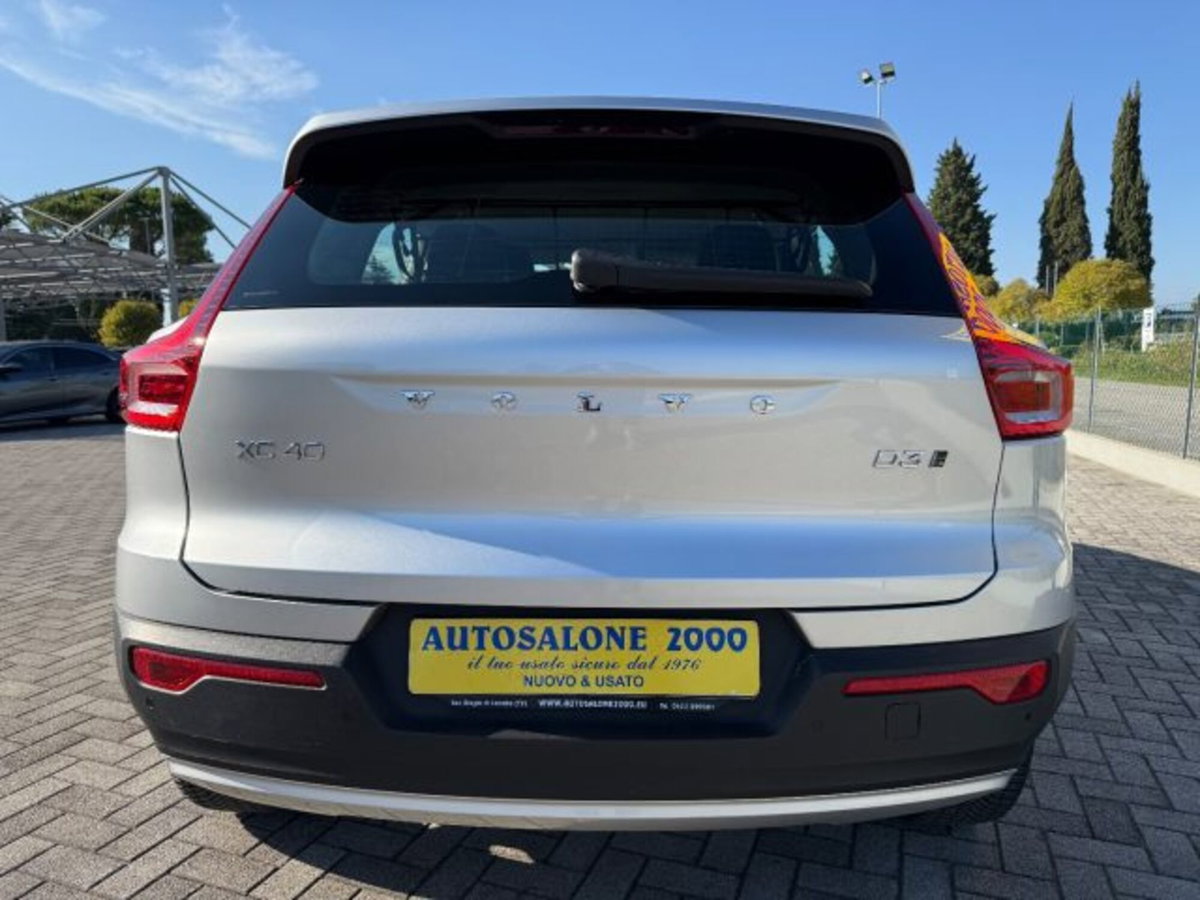 Volvo XC40 D3 AWD Geartronic Momentum (7)