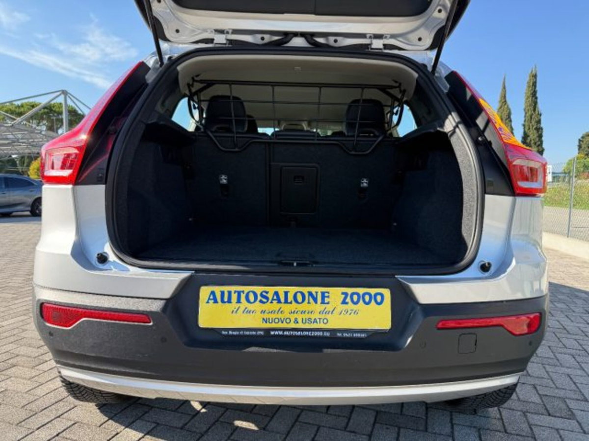 Volvo XC40 D3 AWD Geartronic Momentum (8)