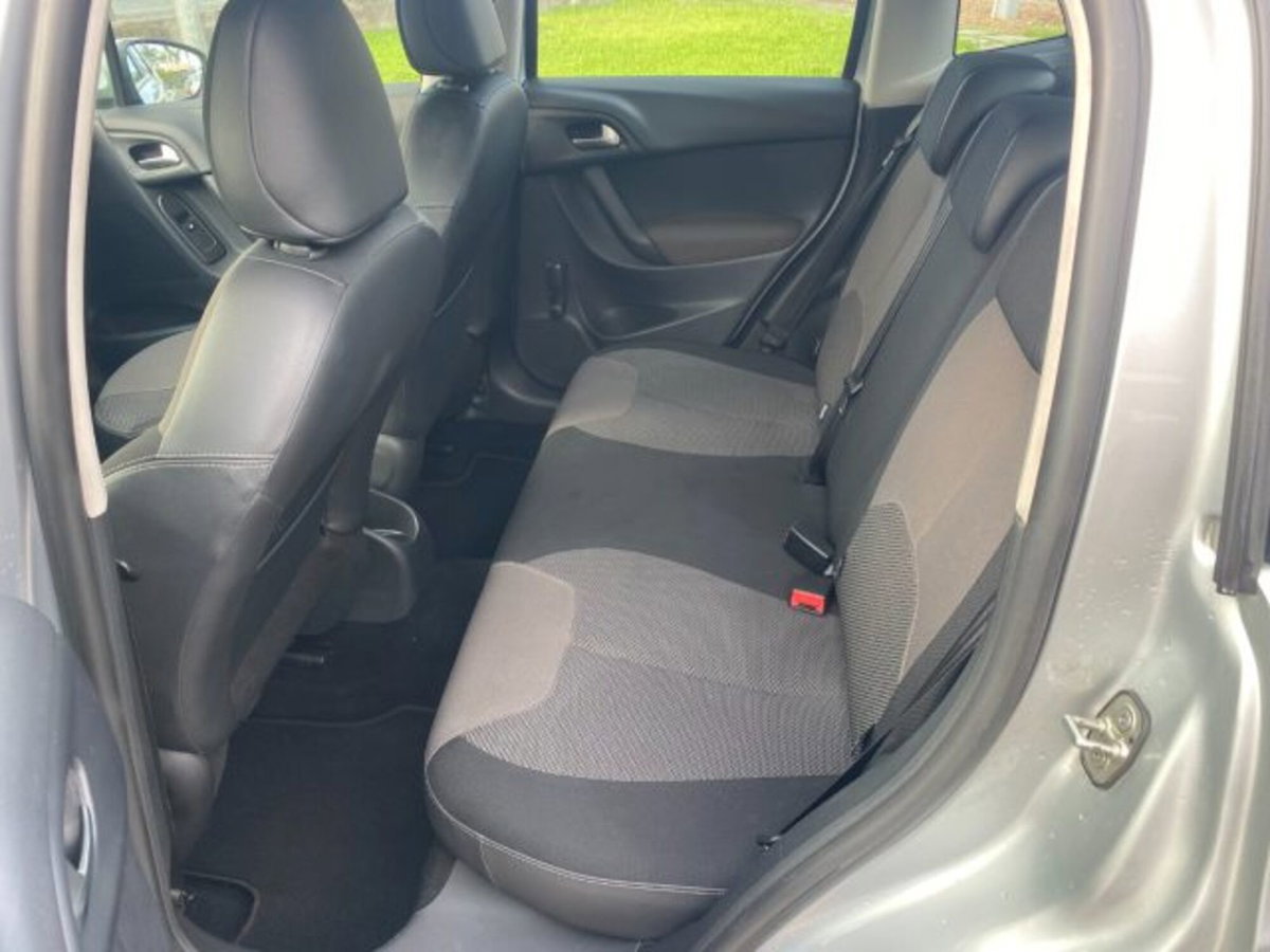 Citroen C3 1.4 HDi 70CV Exclusive (10)