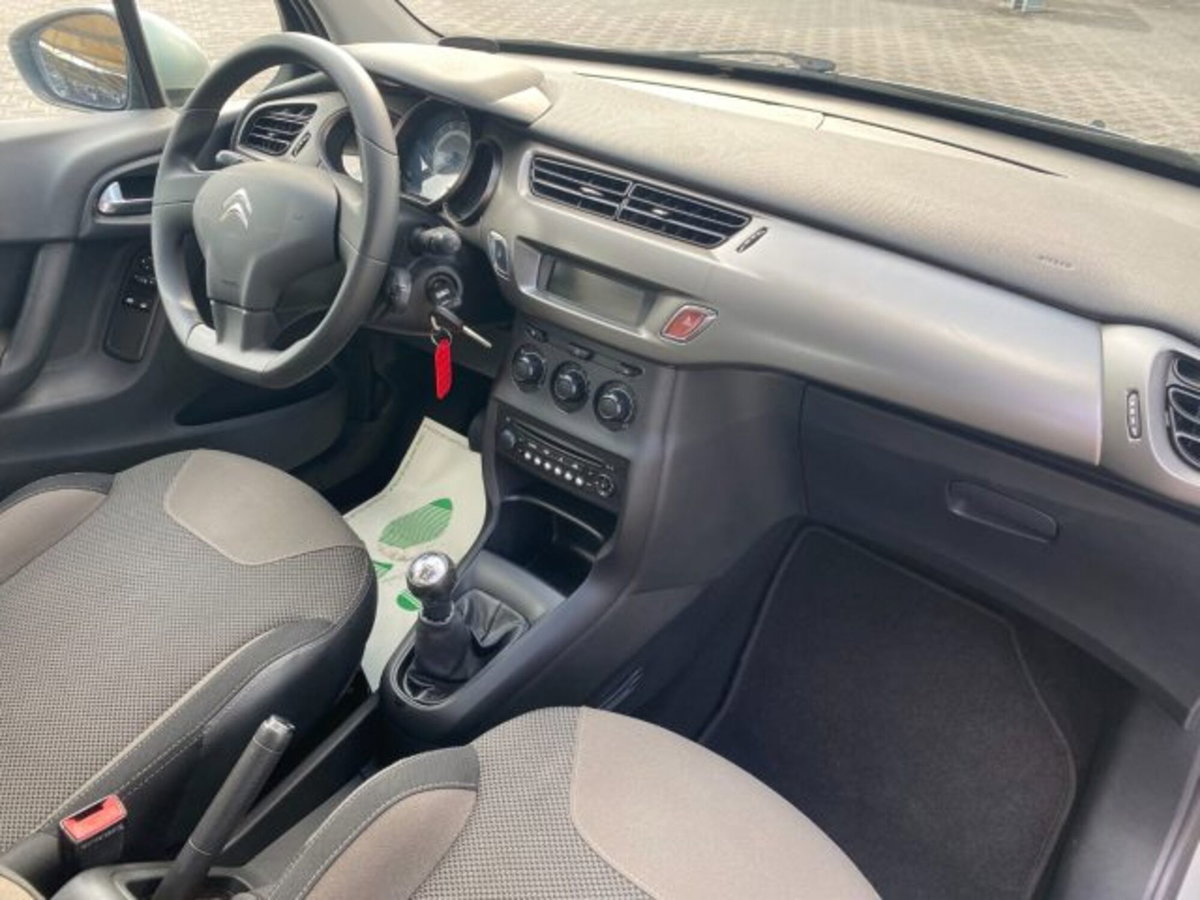 Citroen C3 1.4 HDi 70CV Exclusive (9)