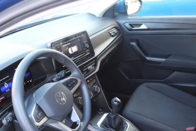 Volkswagen T-Roc 1.0 TSI Life (8)