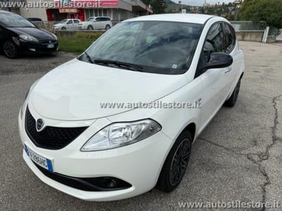 Lancia Ypsilon 1.2 69 CV 5 porte GPL Ecochic Gold usata