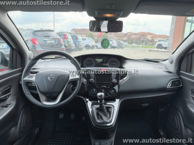 Lancia Ypsilon 1.2 69 CV 5 porte GPL Gold Plus (12)