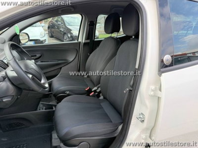 Lancia Ypsilon 1.2 69 CV 5 porte GPL Gold Plus (14)