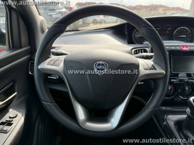 Lancia Ypsilon 1.2 69 CV 5 porte GPL Gold Plus (17)