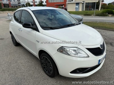 Lancia Ypsilon 1.2 69 CV 5 porte GPL Gold Plus (3)