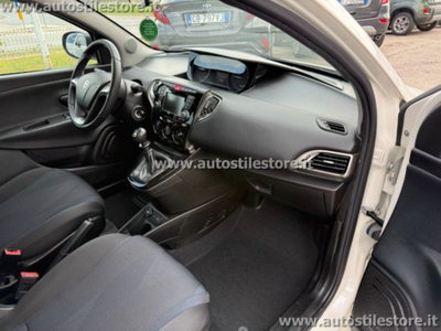 Lancia Ypsilon 1.2 69 CV 5 porte GPL Gold Plus (13)