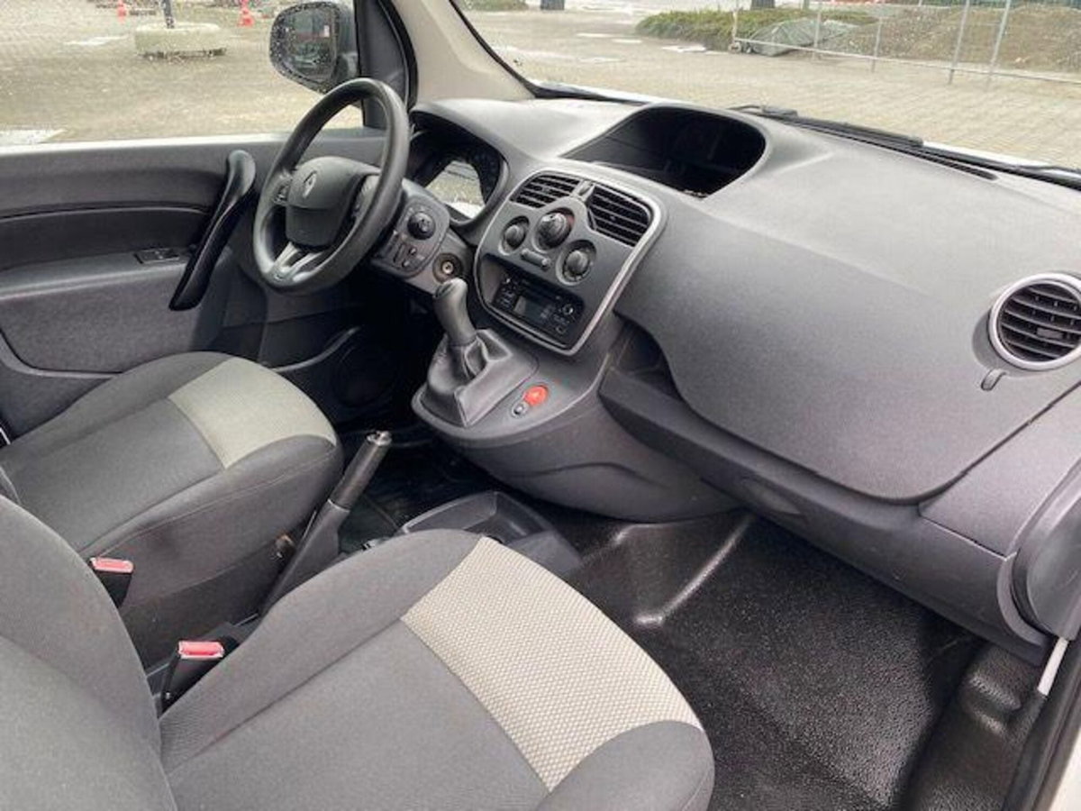 Renault Kangoo 1.5 dCi 75CV F.AP. 4p. Express Ice (8)