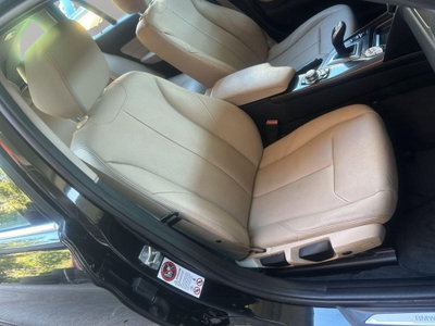 BMW Serie 3 Touring 320d  Msport (17)