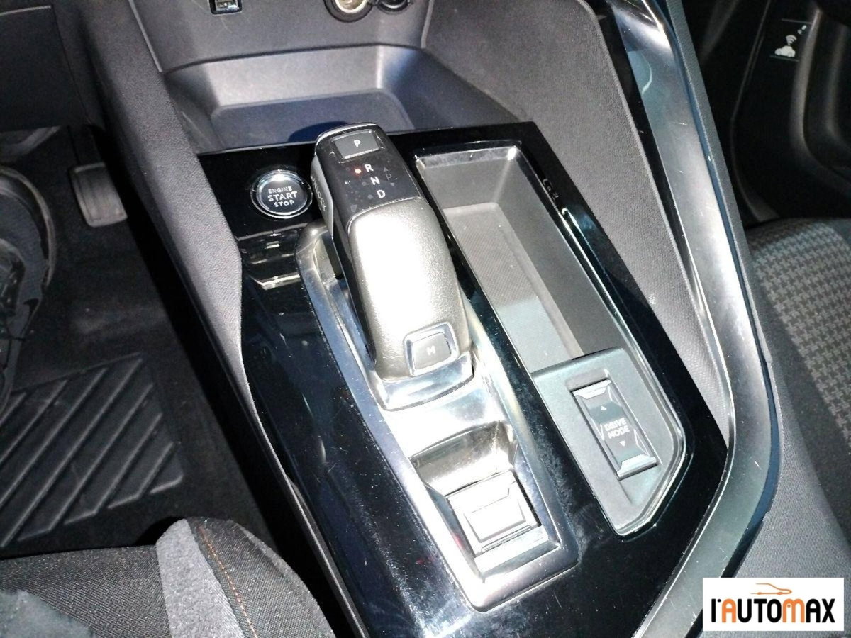 Peugeot 3008 PureTech Turbo 130 S&S EAT8 Active Business (12)