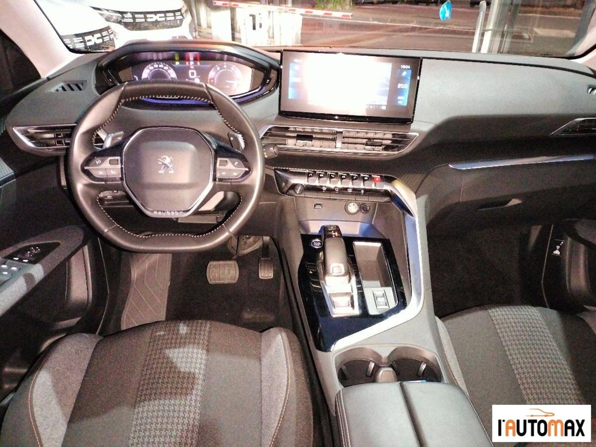 Peugeot 3008 PureTech Turbo 130 S&S EAT8 Active Business (13)