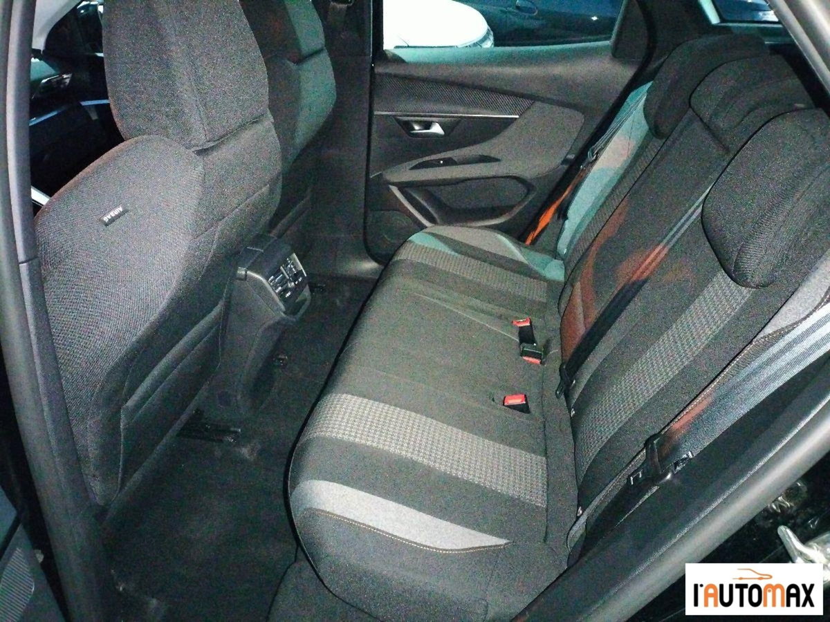 Peugeot 3008 PureTech Turbo 130 S&S EAT8 Active Business (14)
