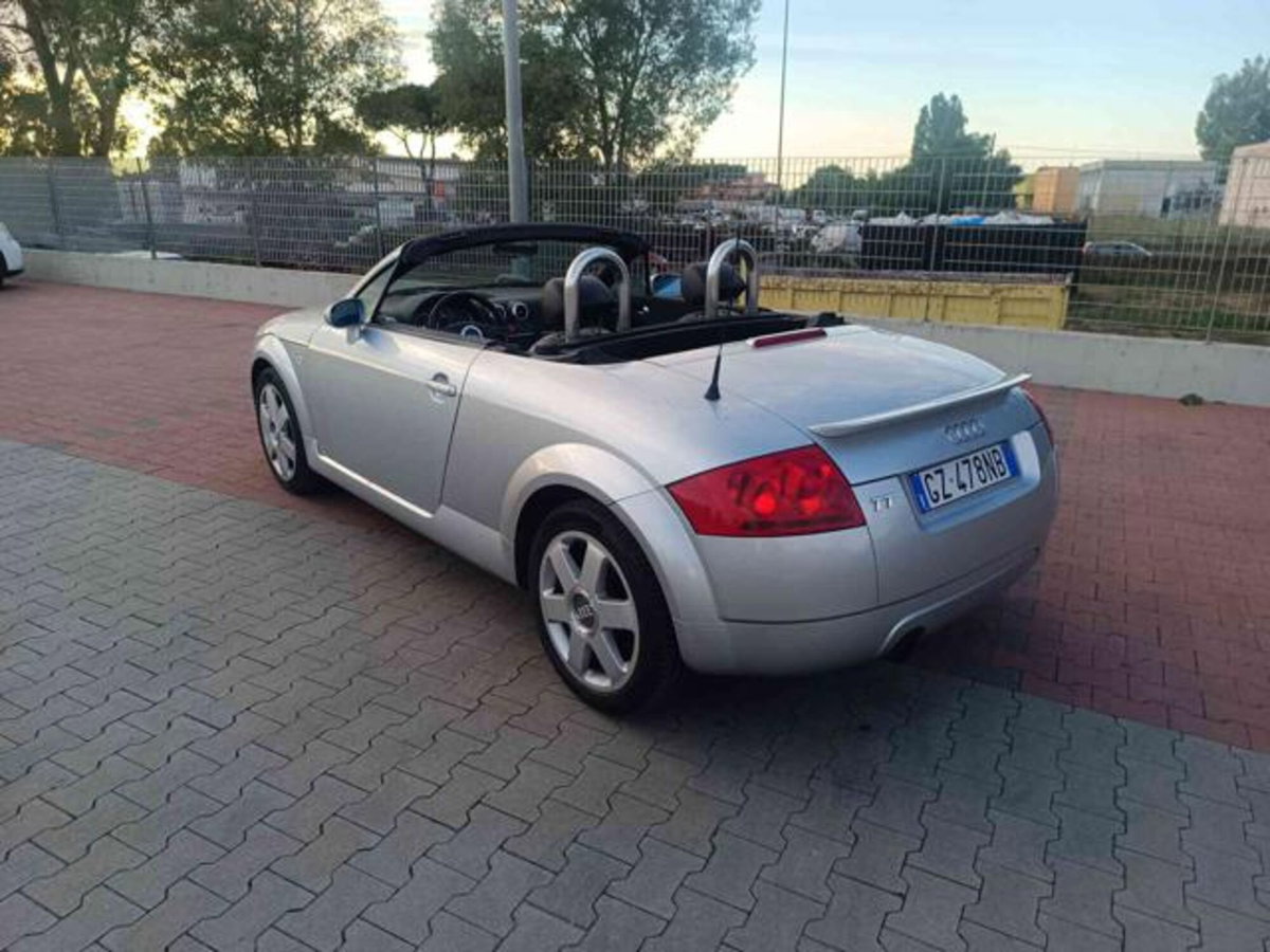 Audi TT Cabrio 1.8 T 20V 179 CV cat quattro (2)