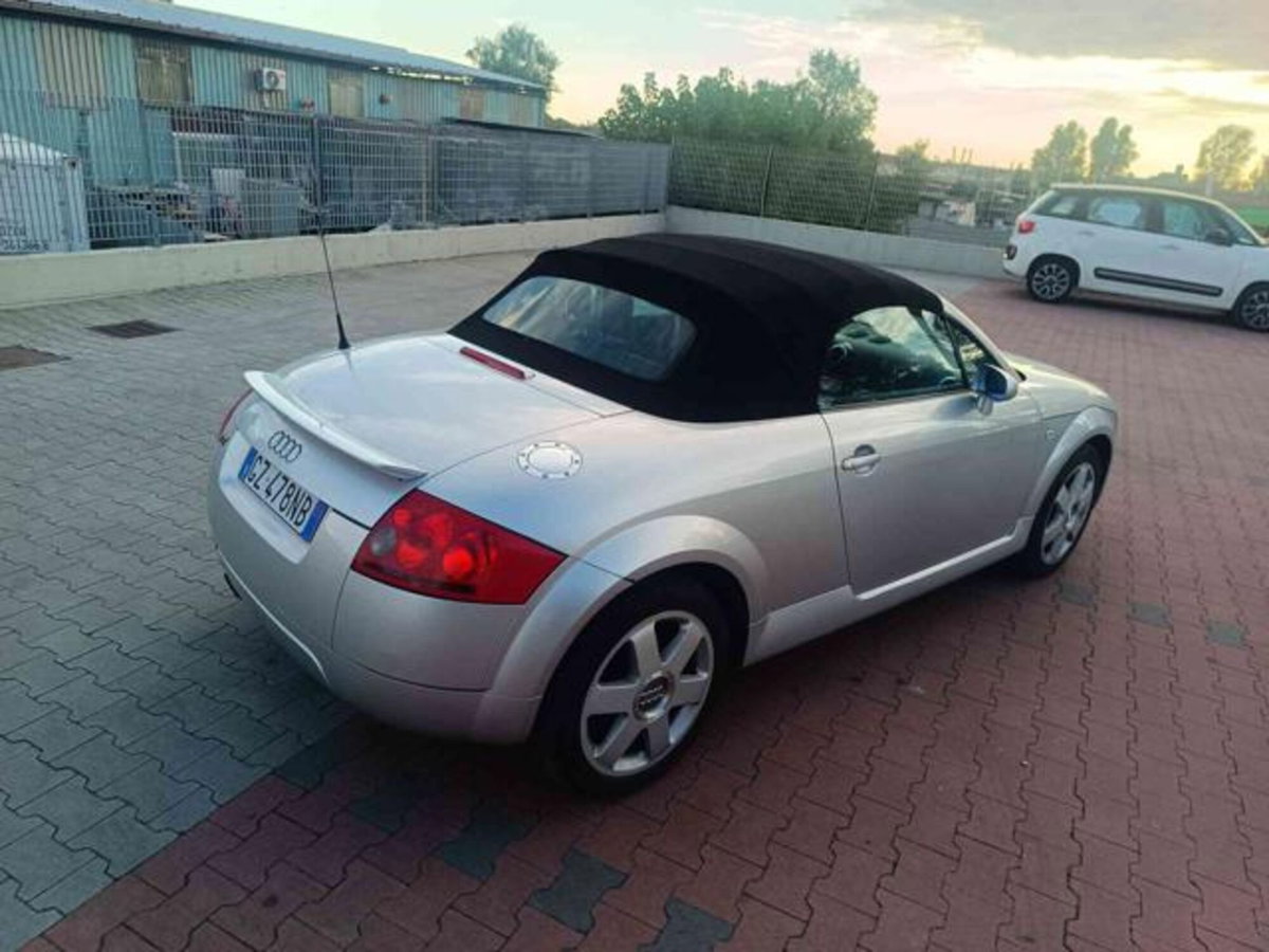 Audi TT Cabrio 1.8 T 20V 179 CV cat quattro (4)