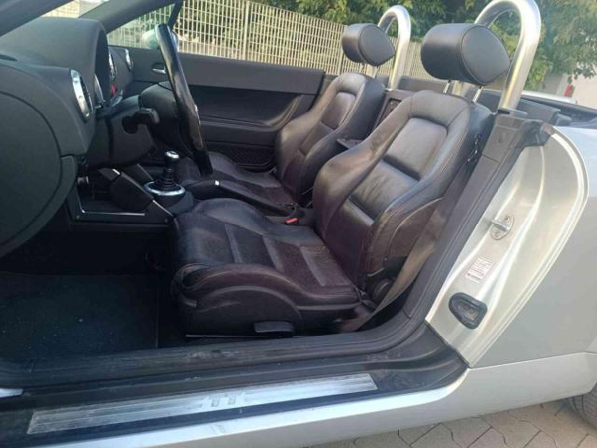 Audi TT Cabrio 1.8 T 20V 179 CV cat quattro (7)