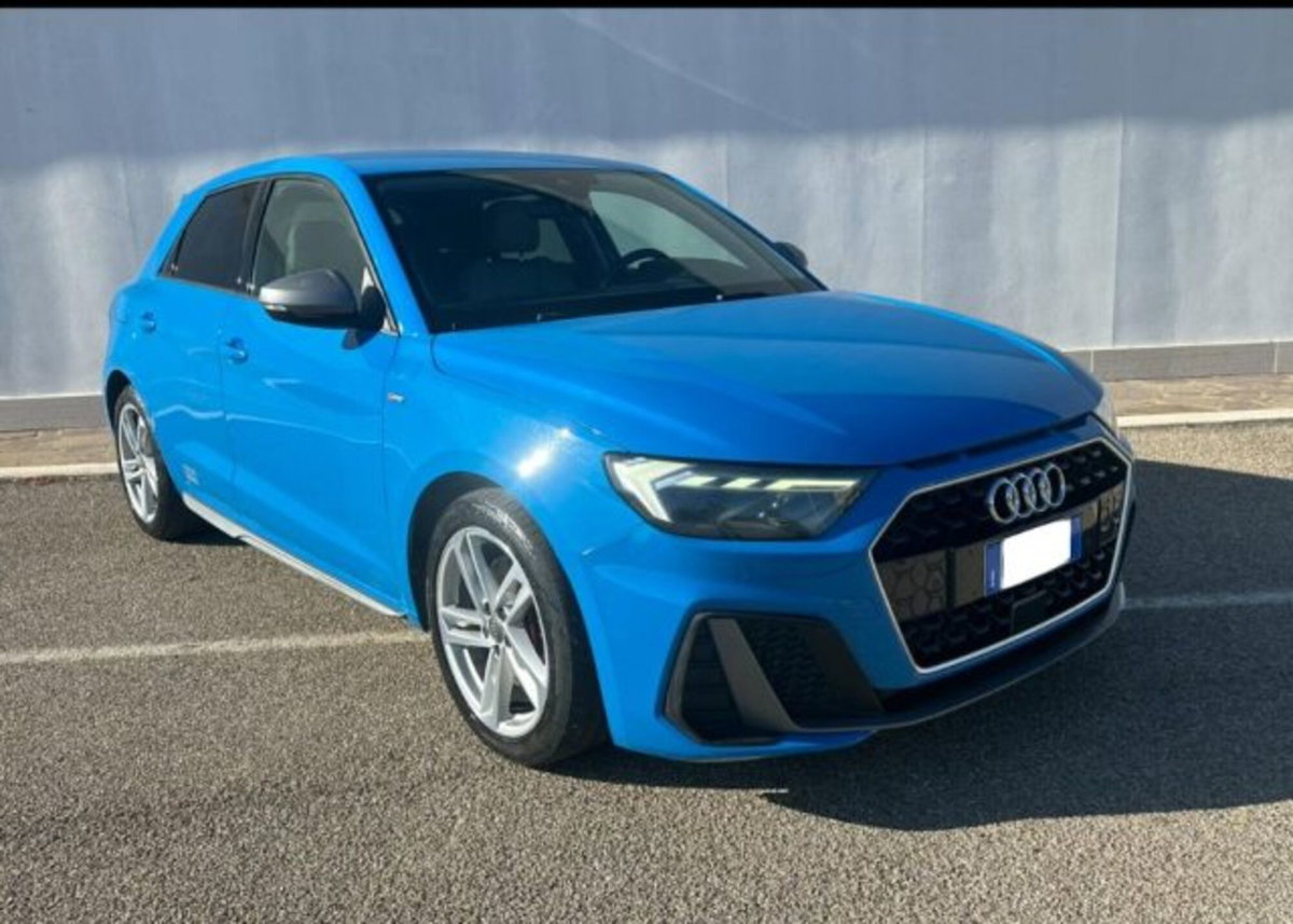 Audi A1 Sportback 40 TFSI S tronic S line edition (2)