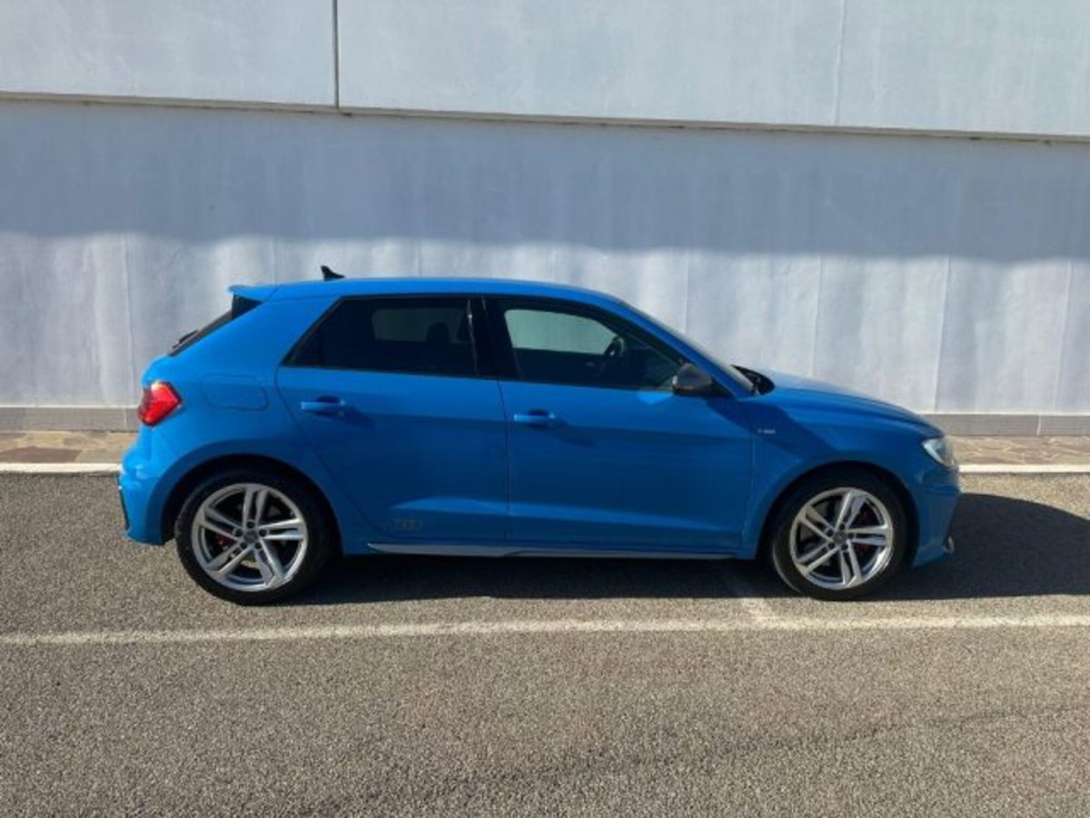 Audi A1 Sportback 40 TFSI S tronic S line edition (4)