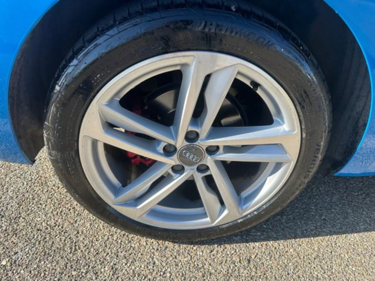 Audi A1 Sportback 40 TFSI S tronic S line edition (9)