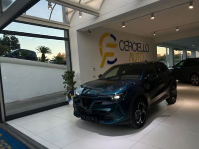 Alfa Romeo Junior 1.2 ibrida Speciale 145cv edct6 nuova